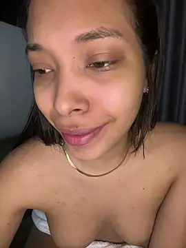 Snapshot of KarolRojas_22 chatting on May 31, 2026, 7:59 am KarolRojas 22 online show from May 31, 2026, 7:59 am