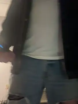 JSizzle13 online show from March 17, 2026, 4:28 am