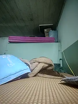 LianLaz online show from February 28, 2026, 3:02 pm