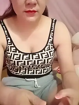 Lily-ross22 online show from June 11, 2026, 1:49 am