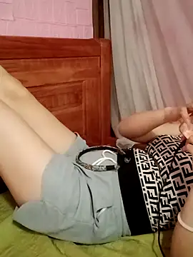 Lily-ross22 online show from July 5, 2026, 5:47 am