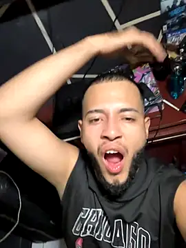 tratosucio online show from December 22, 2025, 5:15 am