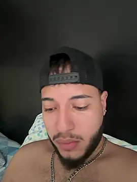 Snapshot of tratosucio chatting on July 19, 2026, 4:44 pm tratosucio online show from July 19, 2026, 4:44 pm