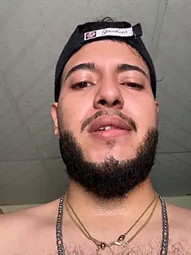 Snapshot of tratosucio chatting on July 30, 2026, 7:24 pm tratosucio online show from July 30, 2026, 7:24 pm
