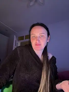 TomilaSi online show from April 29, 2026, 9:43 pm