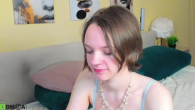 Snapshot of Olivia_Riesz chatting on May 5, 2026, 1:13 am Olivia Riesz online show from May 5, 2026, 1:13 am