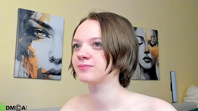 Snapshot of Olivia_Riesz chatting on May 12, 2026, 1:14 am Olivia Riesz online show from May 12, 2026, 1:14 am