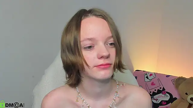 Snapshot of Olivia_Riesz chatting on June 2, 2026, 12:56 am Olivia Riesz online show from June 2, 2026, 12:56 am