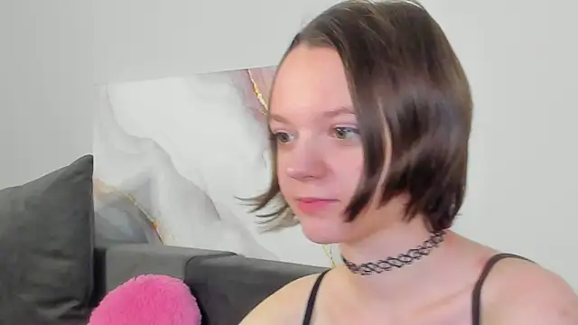 Snapshot of Olivia_Riesz chatting on June 3, 2026, 1:08 am Olivia Riesz online show from June 3, 2026, 1:08 am