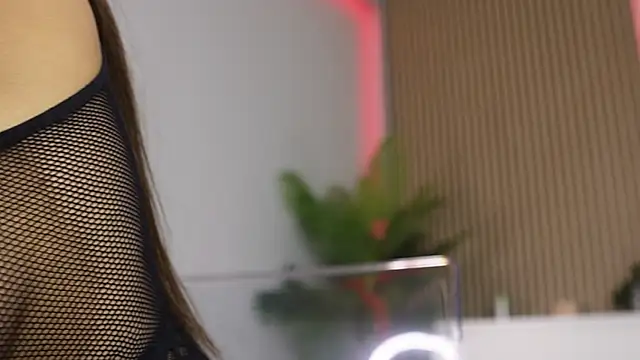 Jessy Cruz  online show from November 29, 2025, 5:43 am