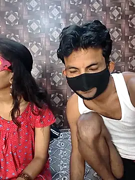 Snapshot of Sexy_komal02 chatting on April 1, 2026, 6:14 am Sexy komal02 online show from April 1, 2026, 6:14 am