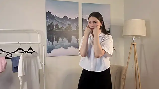 Snapshot of VannessaUpadhyaya chatting on November 25, 2025, 8:36 am VannessaUpadhyaya online show from November 25, 2025, 8:36 am