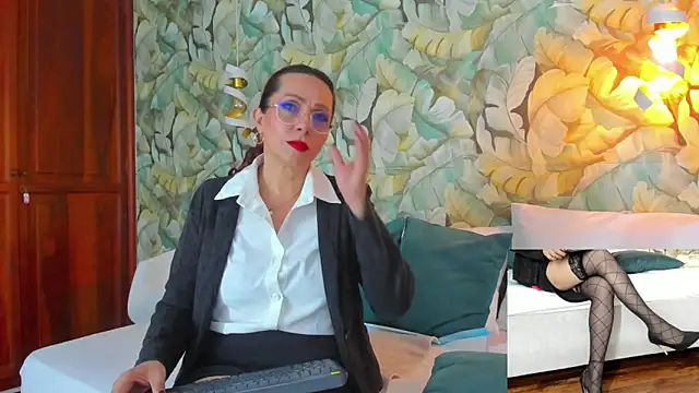 Madame Angelic 1 online show from June 20, 2026, 3:09 am