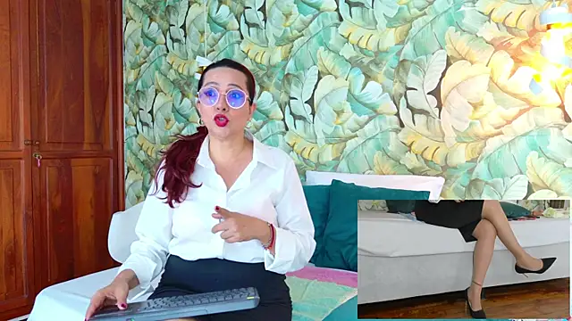 Madame Angelic 1 online show from July 10, 2026, 3:55 am