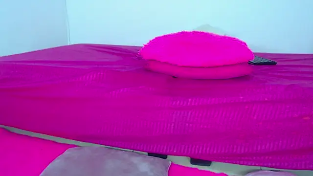 Snapshot of Milytylor chatting on March 5, 2026, 2:29 am Milytylor online show from March 5, 2026, 2:29 am