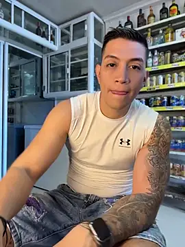 OliverWest04 online show from April 18, 2026, 8:20 pm