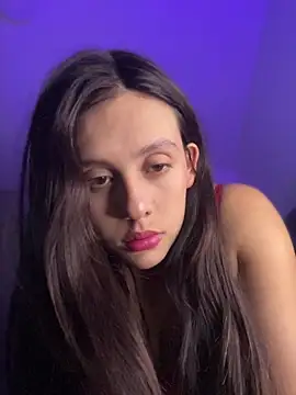 Samantafoxx  online show from May 13, 2026, 6:33 am