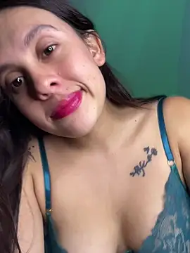 Samantafoxx  online show from May 14, 2026, 1:01 am