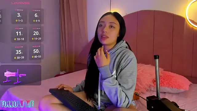 Snapshot of zammy_brown chatting on February 7, 2026, 3:32 am zammy brown online show from February 7, 2026, 3:32 am