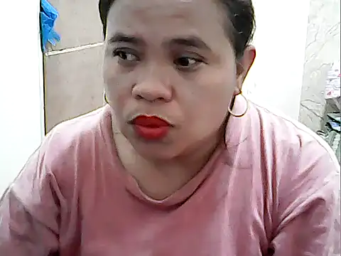 cutechubby online show from December 16, 2025, 6:29 am