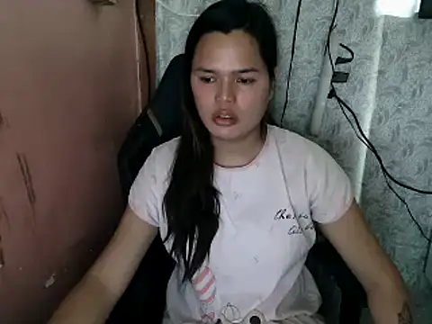 urSweetheart online show from February 3, 2026, 1:26 am