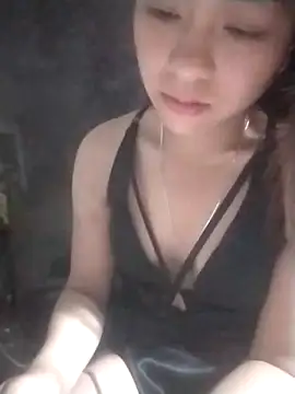 tieutam122 online show from March 4, 2026, 10:49 pm