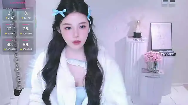 Snapshot of Persephone_2025 chatting on December 14, 2025, 5:18 pm Persephone 2025 online show from December 14, 2025, 5:18 pm