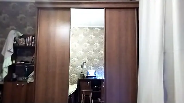 ArianeRandy online show from December 14, 2025, 9:03 am