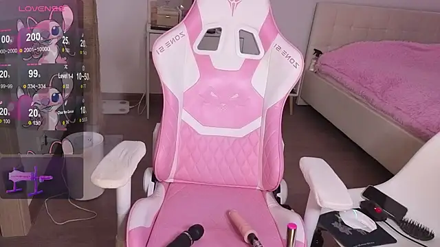 fuckmolly online show from November 28, 2025, 2:47 am