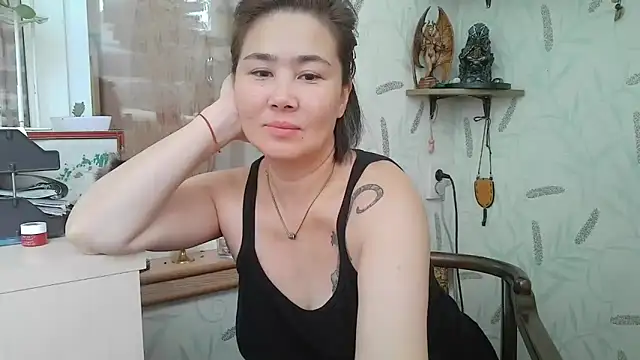 Nettie Allie online show from December 4, 2025, 10:35 am