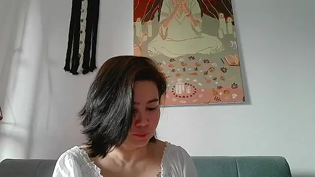 Nettie Allie online show from March 12, 2026, 8:31 am