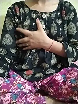RASHMI SHARMA9 online show from July 30, 2026, 5:34 pm