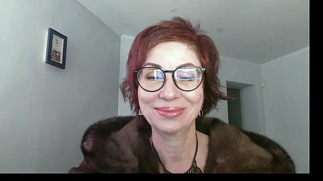 Kelly Flurr online show from December 16, 2025, 6:18 am
