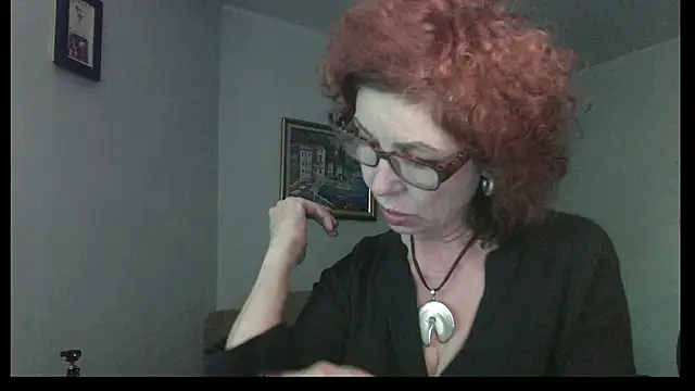 Snapshot of Kelly_Flurr chatting on May 25, 2026, 2:01 pm Kelly Flurr online show from May 25, 2026, 2:01 pm