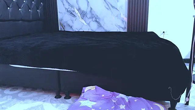 NoaLeon21 online show from February 28, 2026, 6:53 pm