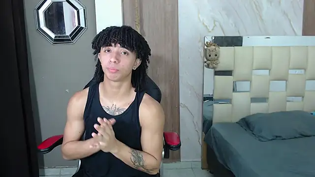 Snapshot of kim_curlyy chatting on May 12, 2026, 1:30 pm kim curlyy online show from May 12, 2026, 1:30 pm