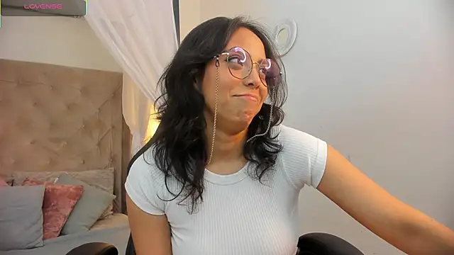 Scarlett musik online show from February 5, 2026, 2:00 pm