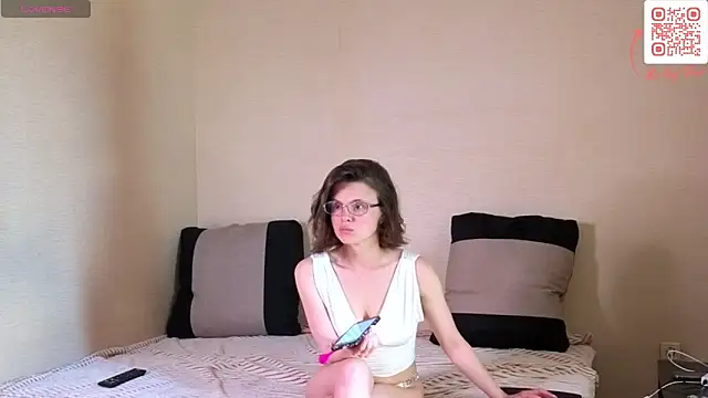 Snapshot of AlexaLurexx chatting on May 21, 2026, 11:50 am AlexaLurexx online show from May 21, 2026, 11:50 am