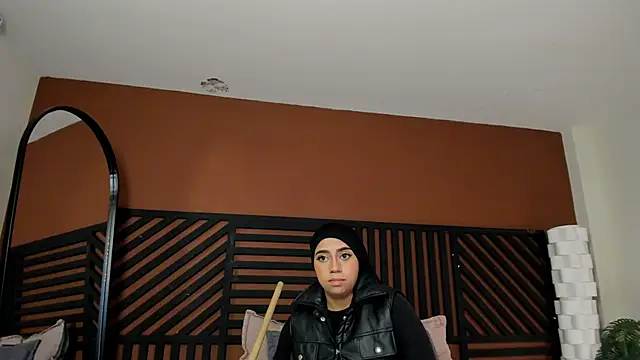 luna cute   online show from March 8, 2026, 2:15 am