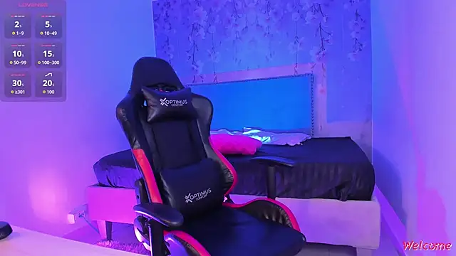 Anthonela art online show from December 15, 2025, 1:59 pm