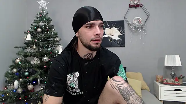 KaneHunter online show from December 18, 2025, 8:04 pm