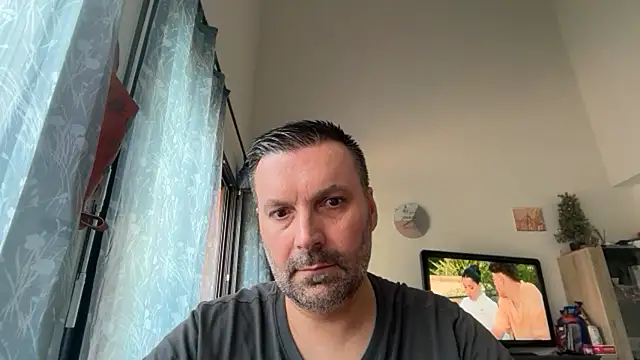 Snapshot of coolsmith81 chatting on July 21, 2026, 5:04 pm coolsmith81 online show from July 21, 2026, 5:04 pm