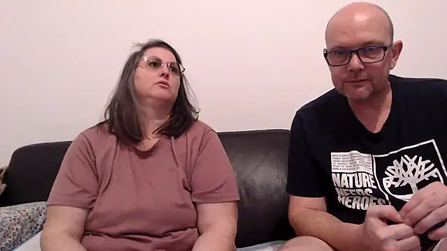 bea french curvy online show from February 8, 2026, 9:29 pm