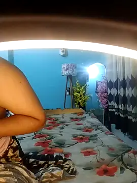 priya2098 online show from July 28, 2026, 7:50 pm