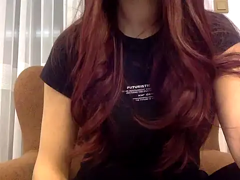 valoriaaaa online show from November 30, 2025, 7:51 pm