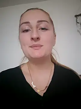 dixielarys online show from December 22, 2025, 12:35 pm