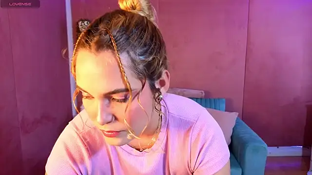 AdharaWo online show from March 25, 2026, 12:27 am