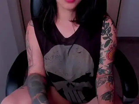 Snapshot of stanovleniyee chatting on December 4, 2025, 6:05 pm stanovleniyee online show from December 4, 2025, 6:05 pm