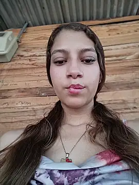 Vanneskk online show from May 1, 2026, 7:18 pm