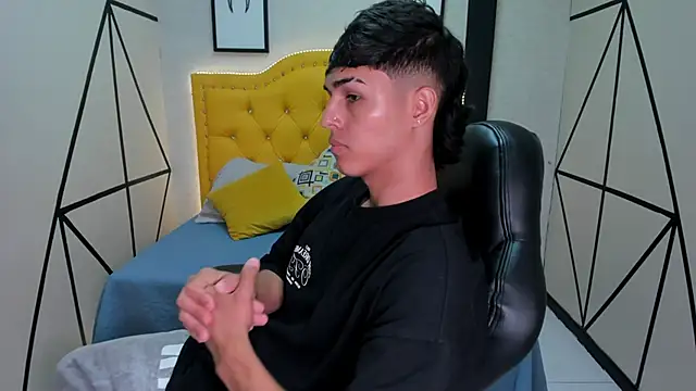 Ethan Jamees online show from February 6, 2026, 8:12 pm